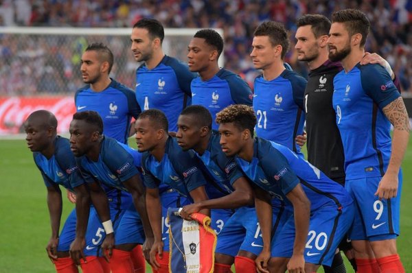 Nike уже выпустил футболки сборной Франции с двумя звездами