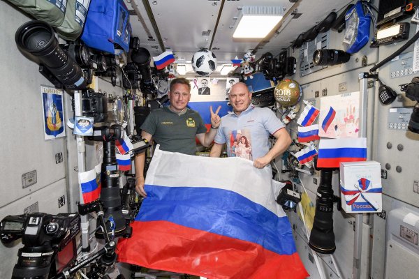 Российские космонавты на МКС сыграли  в футбол перед финалом ЧМ-2018